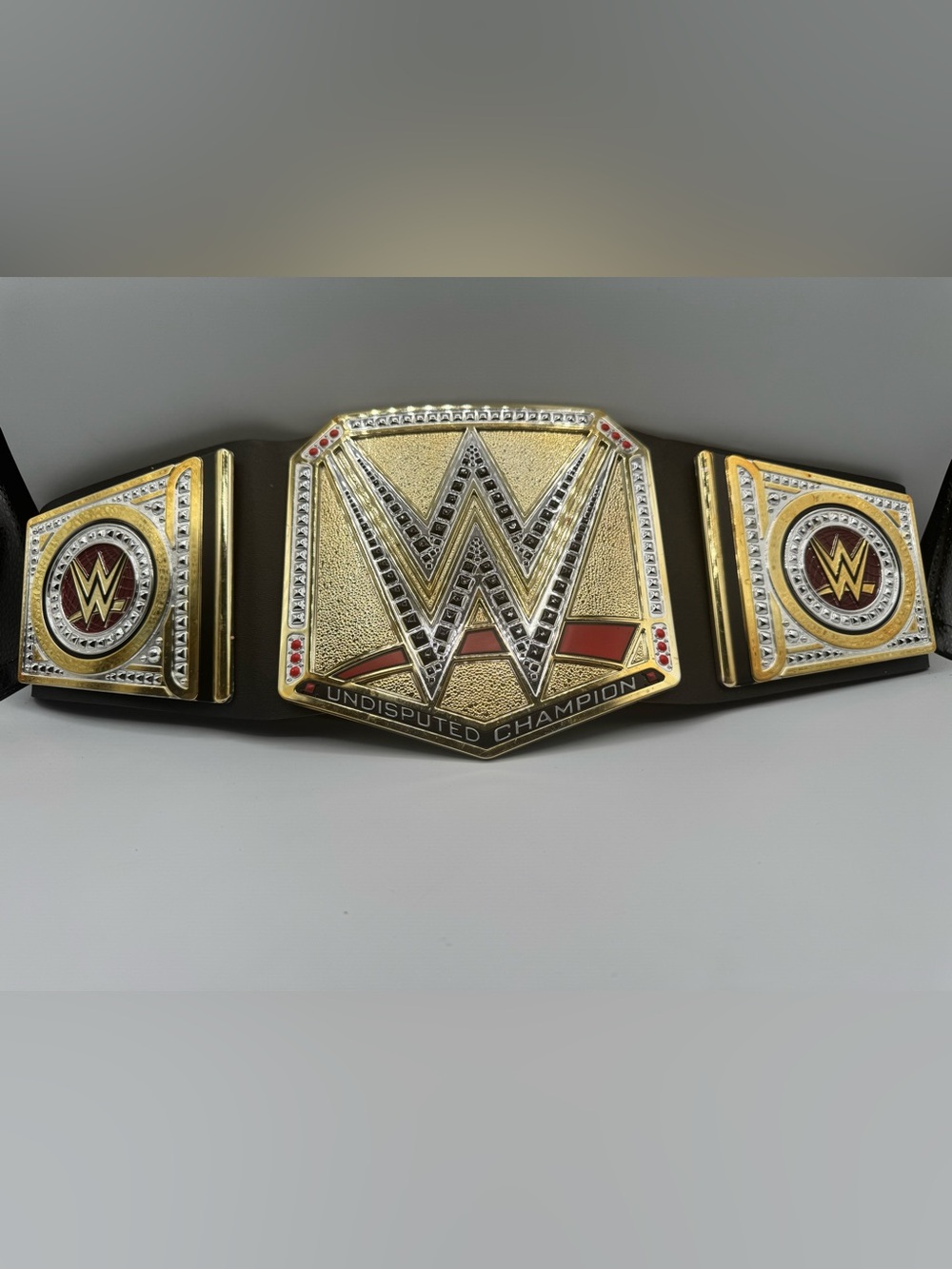 2023 WWE Undisputed WWE Championship Belt Mattel Kids Title Roleplay Toy Used.